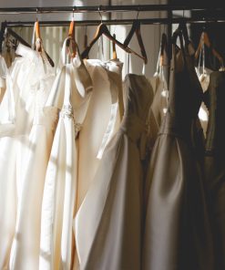 Сватбена рокля